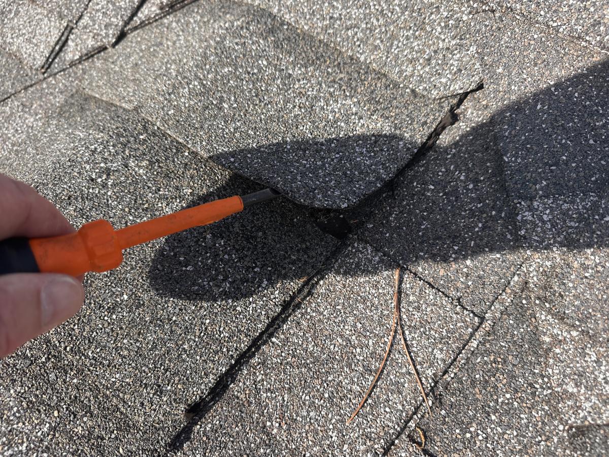 Public sample report: roofing detail